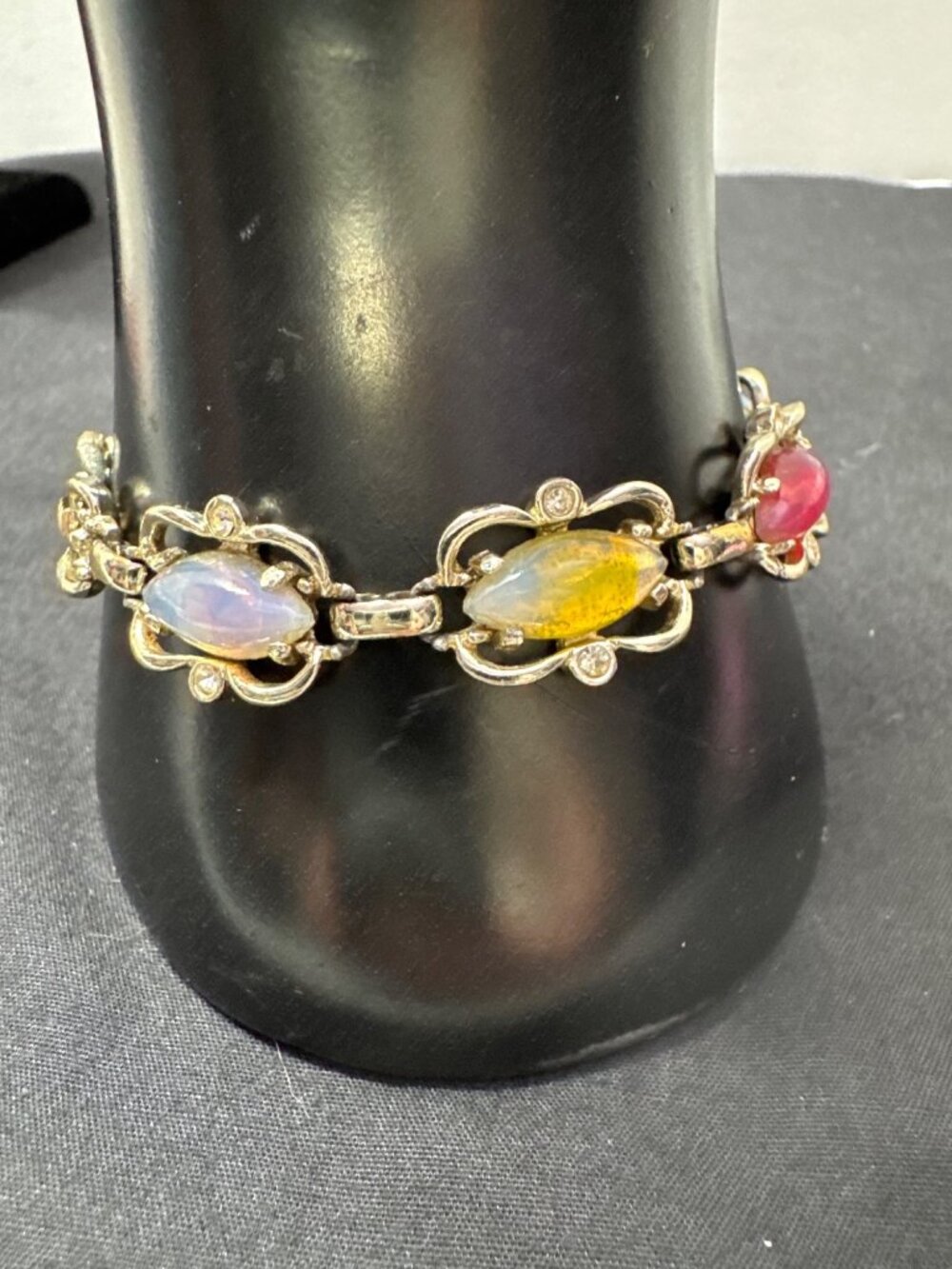 Vintage Sarah Cov Sabrina Fair Watermelon Multi-Colored Stone Bracelet With Gold